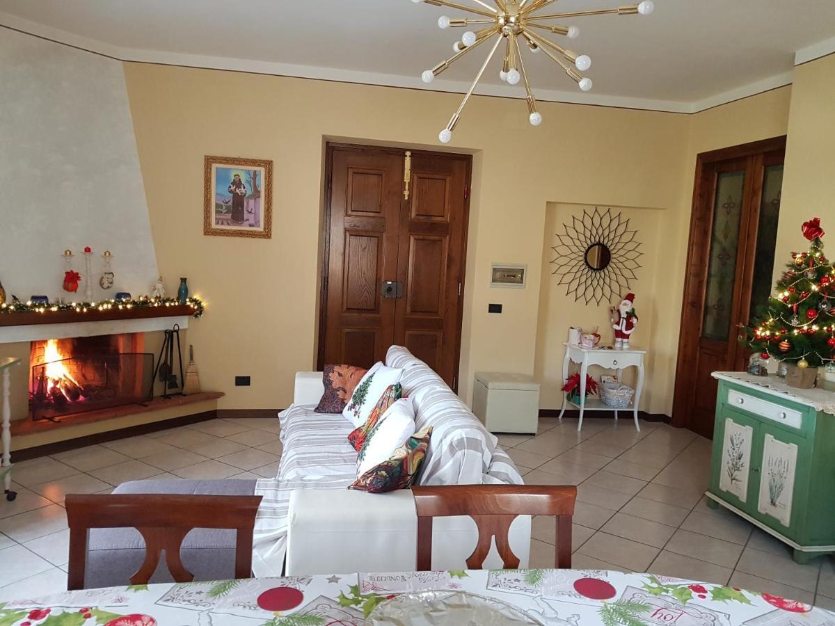 Via Del Fusato 13 Casa Carla Chiusi della Verna Kültér fotó
